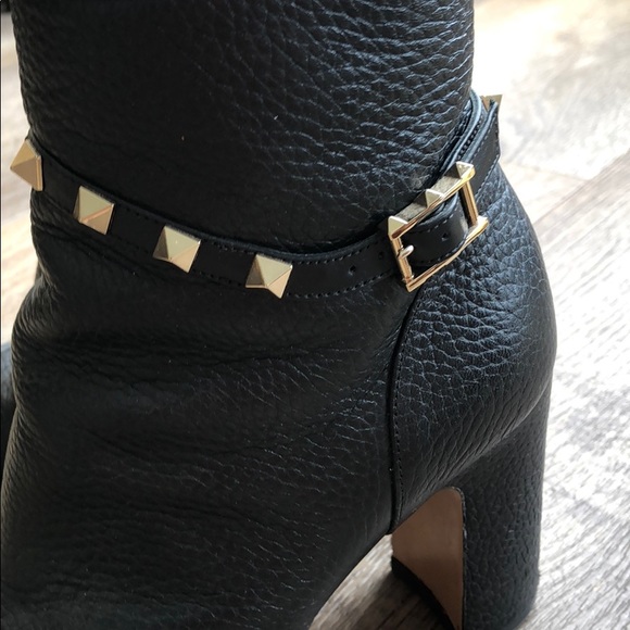 Black Valentino Rockstud Ankle Boots, size 35 - Picture 4 of 5